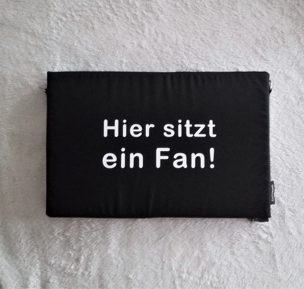 System-Sitzkissen "Hier sitzt ein Fan.", einzeln, modular erweiterbar